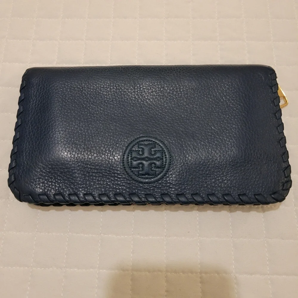Tory Burch Marion Navy Blue Pebbled Leather Whipstitch Continental Wallet Bohem